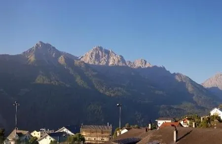 Pua アパート セント