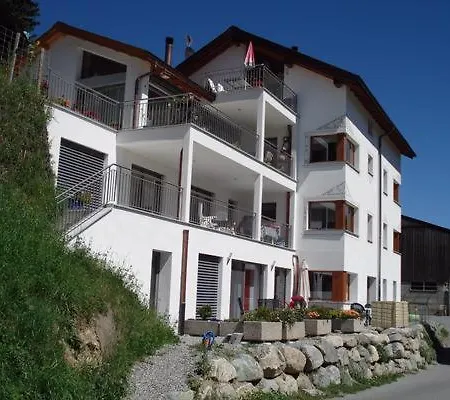 アパート Pua セント